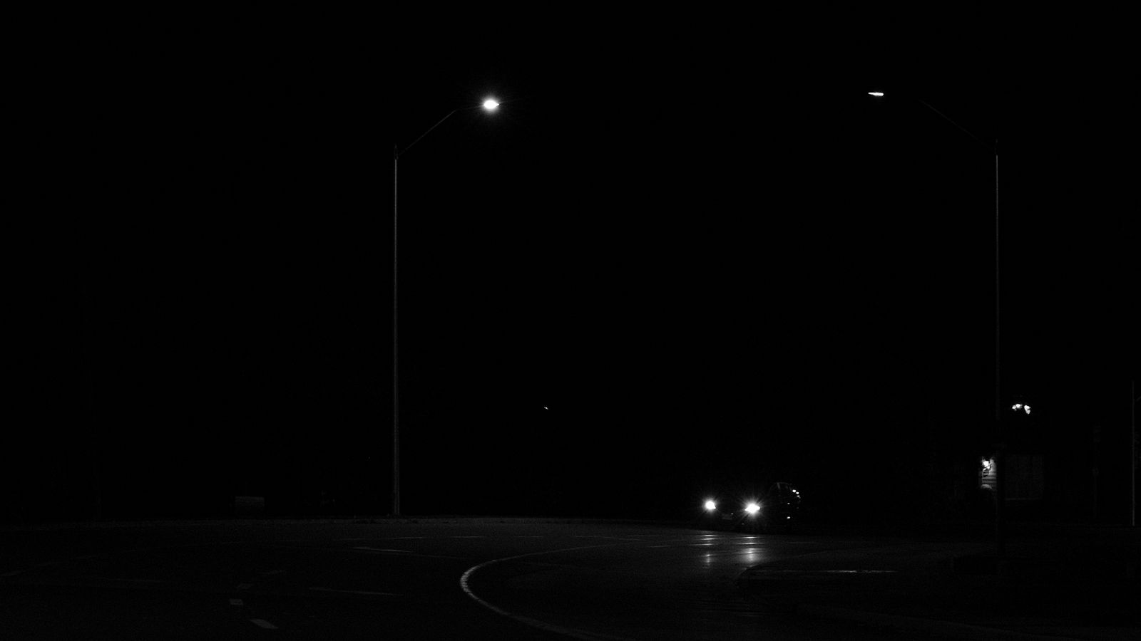 Download wallpaper 1600x900 car, night, road, black, glow, headlights ...