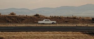 Preview wallpaper car, old, white, road, desert