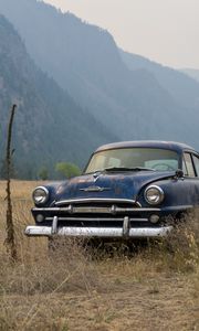 Preview wallpaper car, retro, blue, field