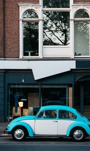 Preview wallpaper car, retro, building, street