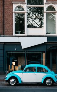 Preview wallpaper car, retro, building, street