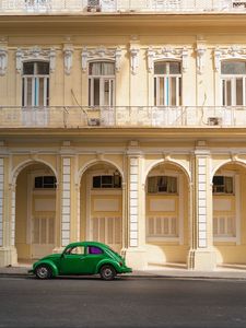Preview wallpaper car, retro, building, facade