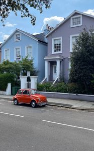 Preview wallpaper car, retro, building, road, street