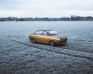 Preview wallpaper car, retro, old, yellow, field