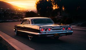 Preview wallpaper car, retro, old, black, road, sunset
