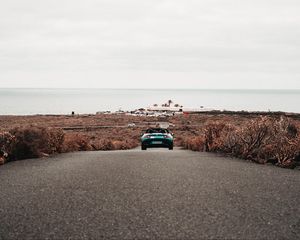 Preview wallpaper car, road, horizon, coast, landscape