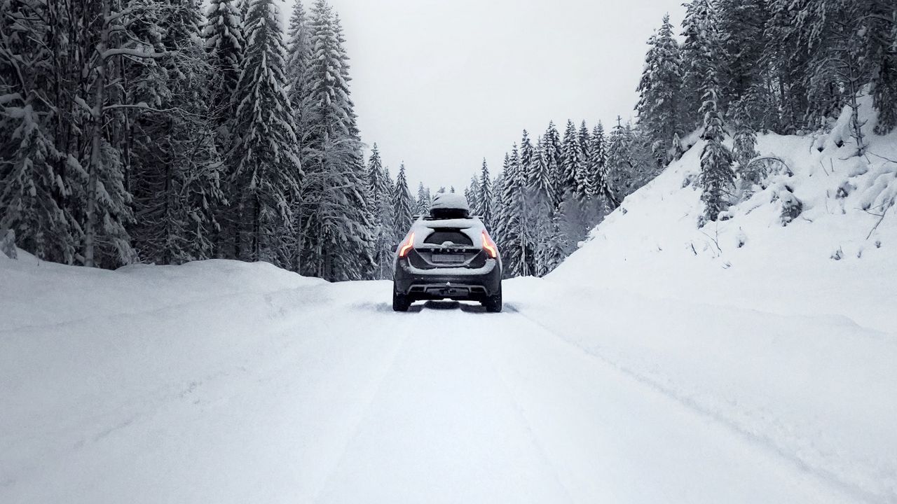 Wallpaper car, road, snow, winter