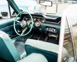 Preview wallpaper car, salon, steering wheel, retro, seat