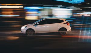 Preview wallpaper car, side view, night, speed