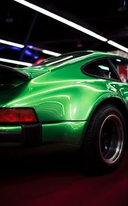 Preview wallpaper car, sportscar, green, side view, wheel