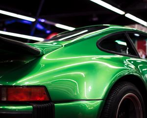 Preview wallpaper car, sportscar, green, side view, wheel