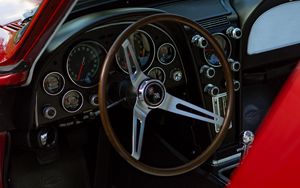 Preview wallpaper car, steering wheel, red, old, retro