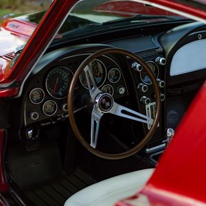 Preview wallpaper car, steering wheel, red, old, retro