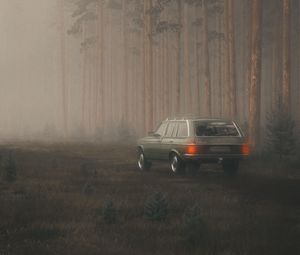 Preview wallpaper car, suv, fog