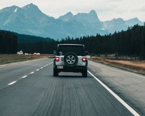Preview wallpaper car, suv, gray, road