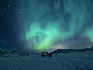 Preview wallpaper car, suv, northern lights, night, winter