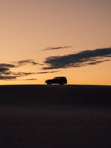 Preview wallpaper car, suv, silhouette, sunset, dark