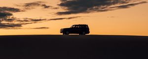 Preview wallpaper car, suv, silhouette, sunset, dark