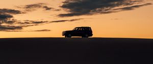 Preview wallpaper car, suv, silhouette, sunset, dark