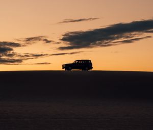 Preview wallpaper car, suv, silhouette, sunset, dark