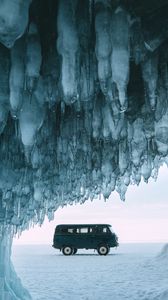 Preview wallpaper car, van, ice, stalactites, snow