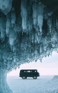 Preview wallpaper car, van, ice, stalactites, snow