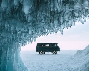 Preview wallpaper car, van, ice, stalactites, snow