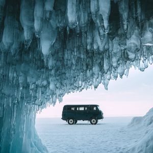 Preview wallpaper car, van, ice, stalactites, snow