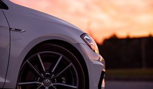 Preview wallpaper car, wheel, side view, sky