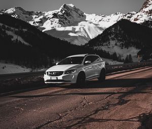 Preview wallpaper car, white, road, mountains, snow