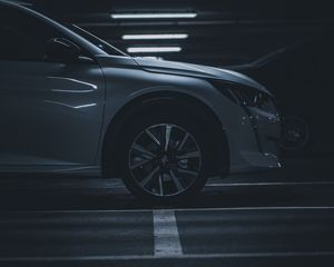 Preview wallpaper car, white, wheel, side view, dark