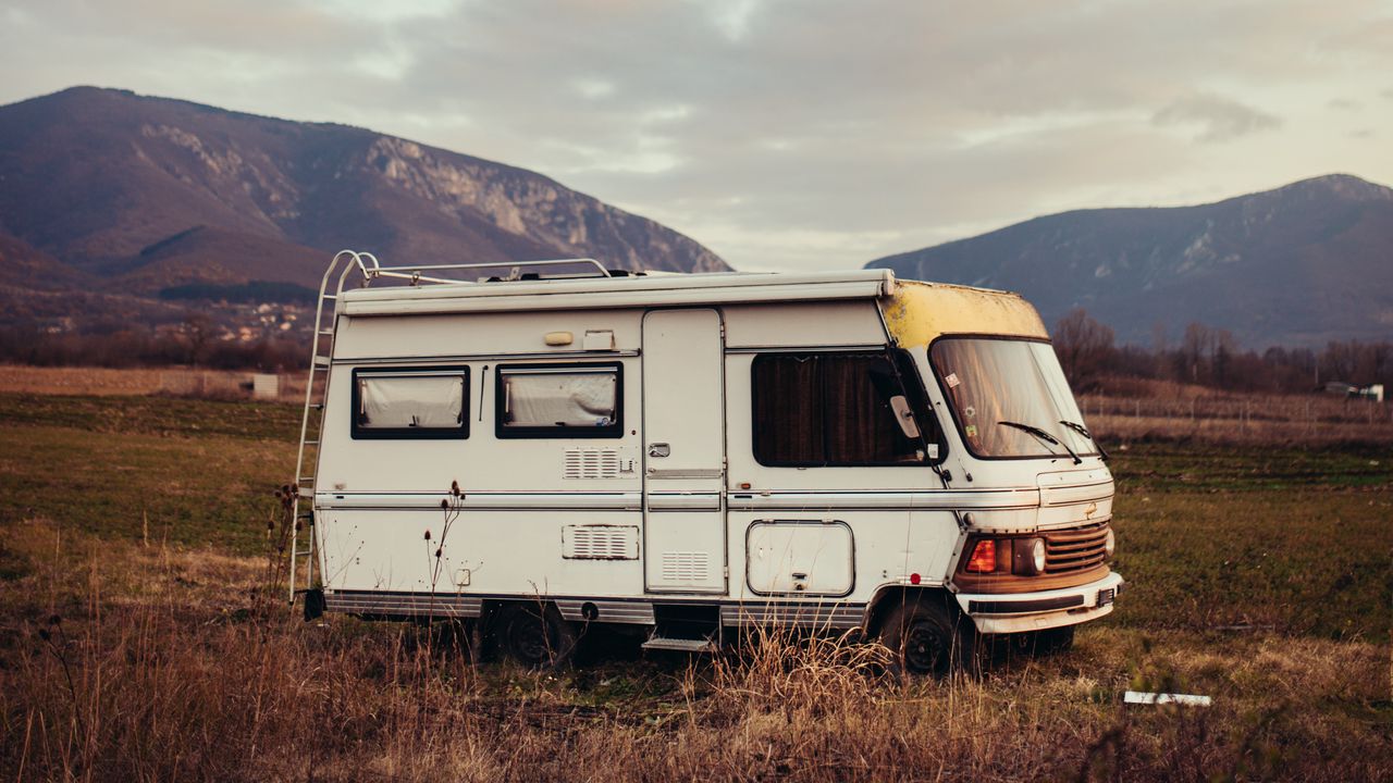 Wallpaper caravan, car, white, mountains