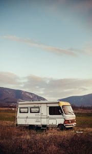 Preview wallpaper caravan, car, white, mountains