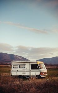 Preview wallpaper caravan, car, white, mountains