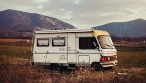 Preview wallpaper caravan, car, white, mountains