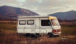 Preview wallpaper caravan, car, white, mountains