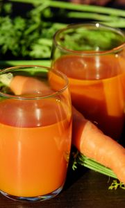 Preview wallpaper carrots, carrot juice, vegetables