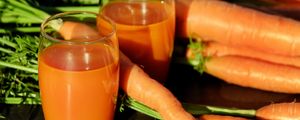 Preview wallpaper carrots, carrot juice, vegetables