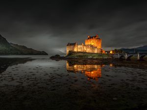 Preview wallpaper castle, backlight, architecture, lake, bridge