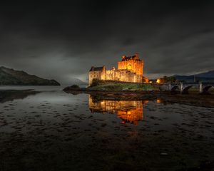 Preview wallpaper castle, backlight, architecture, lake, bridge