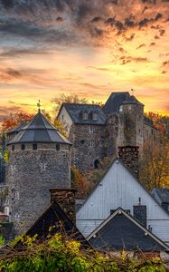 Preview wallpaper castle, building, architecture, old, sunset, autumn