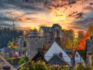 Preview wallpaper castle, building, architecture, old, sunset, autumn