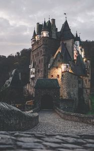 Preview wallpaper castle, building, architecture, old, medieval