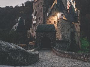 Preview wallpaper castle, building, architecture, old, medieval