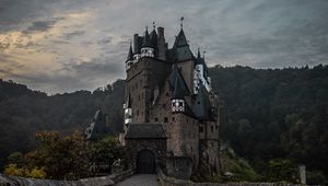 Preview wallpaper castle, building, architecture, old, stone