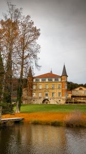 Preview wallpaper castle, coast, river, nature