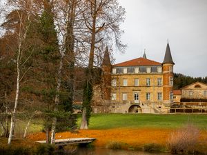 Preview wallpaper castle, coast, river, nature