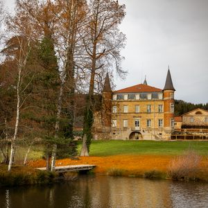 Preview wallpaper castle, coast, river, nature