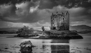 Preview wallpaper castle, island, river, black and white