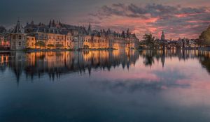 Preview wallpaper castle, palace, lake, reflection